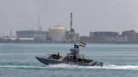 selat-hormuz-jalur-perdagangan-minyak-dunia-yang-iran-ancam-tutup-1750129504827_169